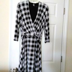 Black & White Checked Wrap Dress. Sz-14